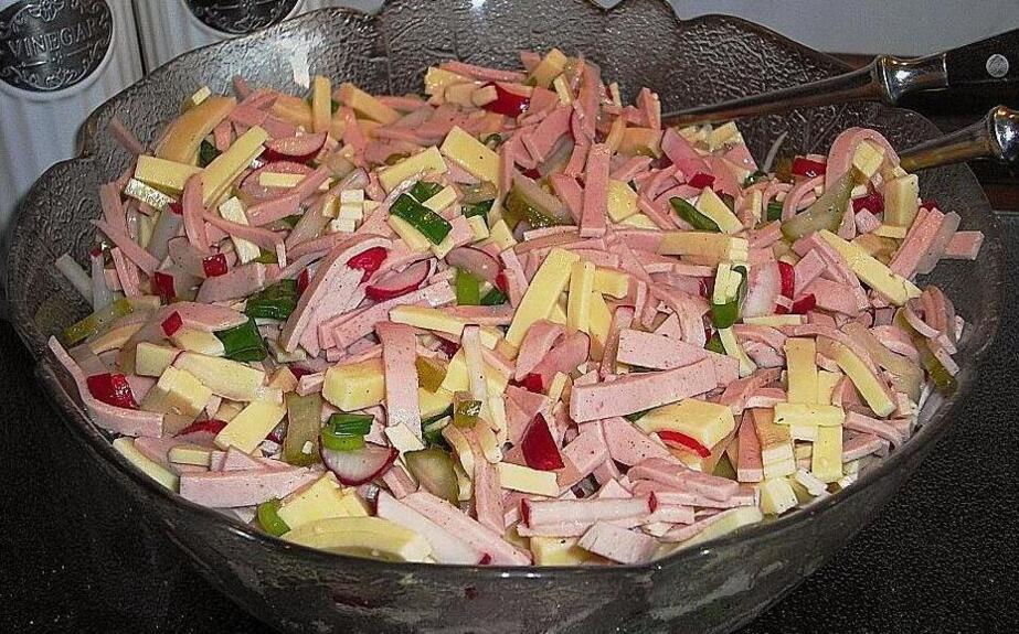 Radieschen Käse Salat, Sommersalat zum sattessen ! - Einfach Nur Lecker